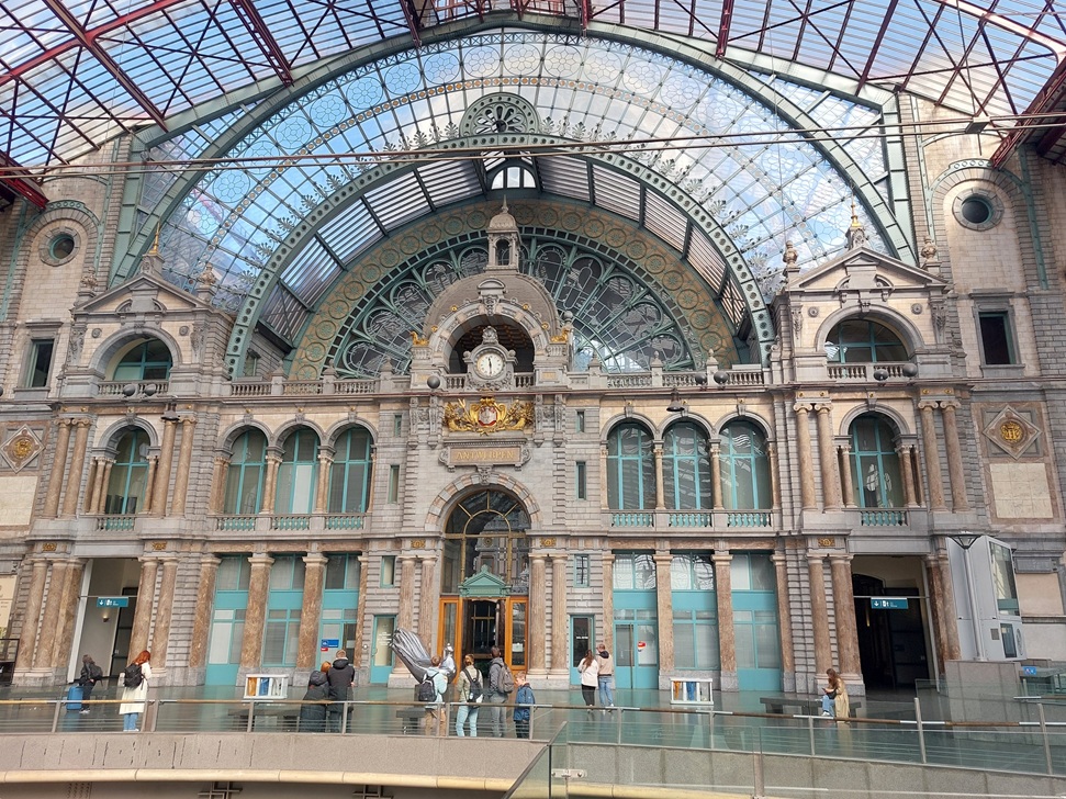 Antwerpen - Station Centraal - 2025